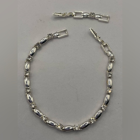 3 for $30 Vintage Avon Signed Cubic Zirconia Silver Plated Bracelet - Picture 9 of 12